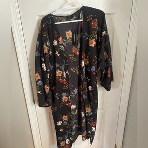 Boohoo Black Floral Kimono